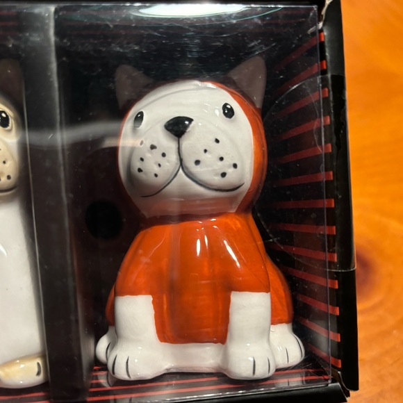 French Bulldog Salt & Pepper Shakers - Picture 6 of 6